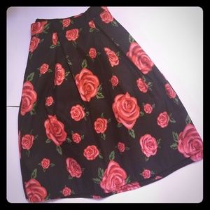 ❤🖤Forever 21 Swing Skirt🖤❤